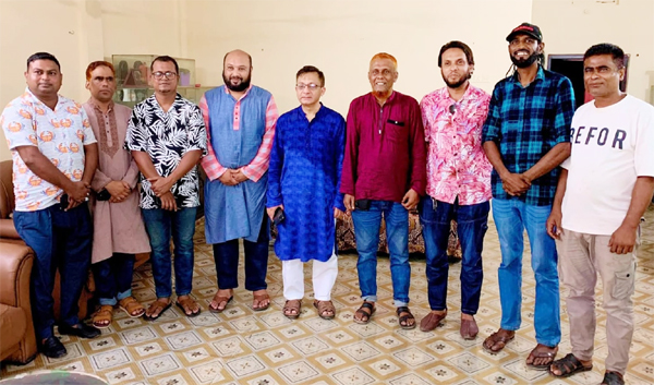 খন্দকার মুক্তাদিরের সাথে ফটো জার্নালিস্ট এসোসিয়েশন সিলেটের সৌজন্য সাক্ষাত