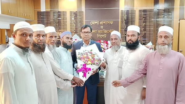 সিলেটের জেলা প্রশাসকের সাথে মউশিক শিক্ষক কল্যাণ পরিষদ সিলেট বিভাগ ও জেলা কমিটির স্বাক্ষাৎ